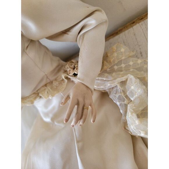 Franklin heirloom AS IS Gibson Girl bride collectible porcelain doll - Picture 9 of 16